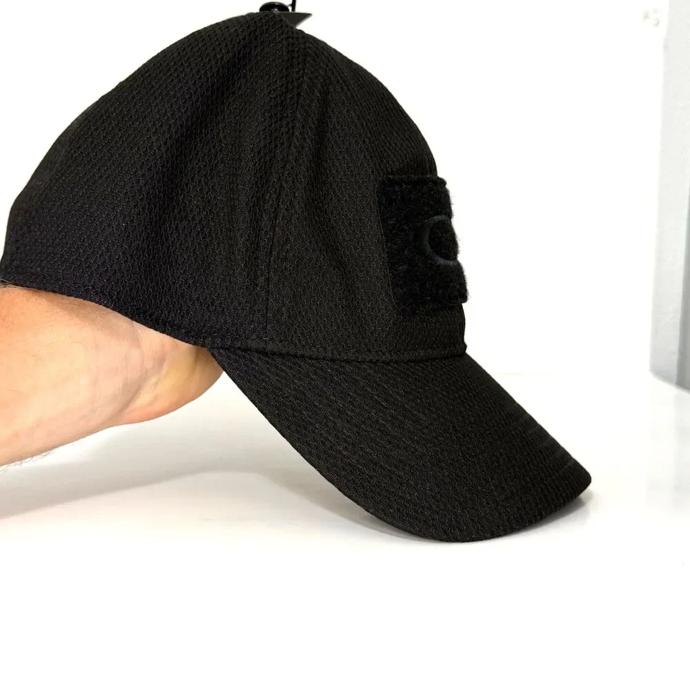 NWT Oakley Performance Fit Hat Black L/XL Stretch Golf Athletic Cap
